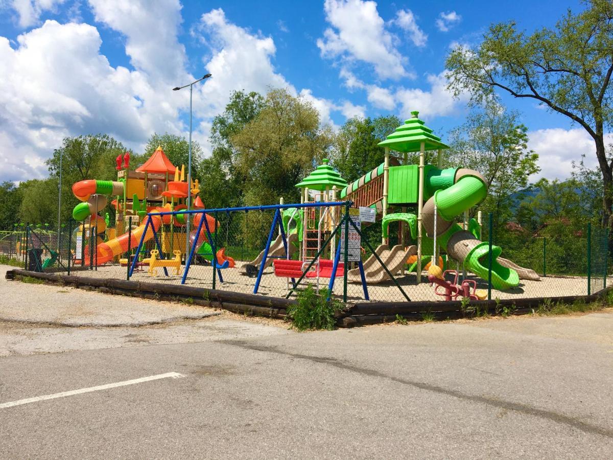Ferienwohnung Piemonti Bešeňová Exterior foto