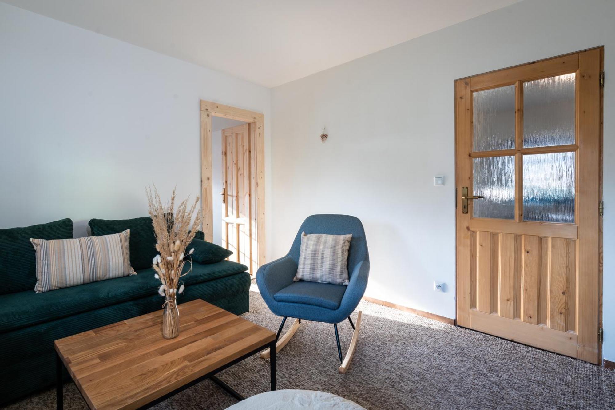 Ferienwohnung Piemonti Bešeňová Exterior foto