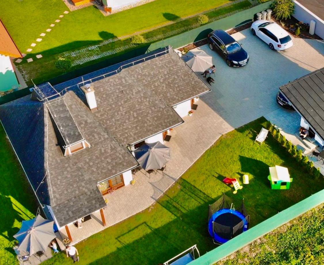 Ferienwohnung Piemonti Bešeňová Exterior foto